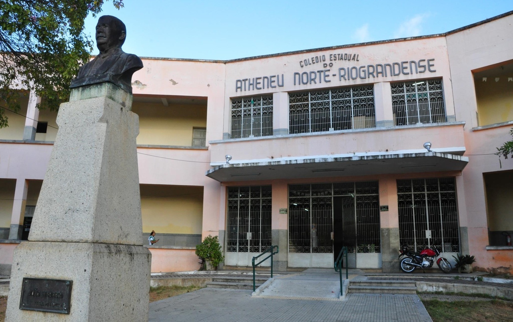 Projeto torna Colégio Atheneu patrimônio histórico